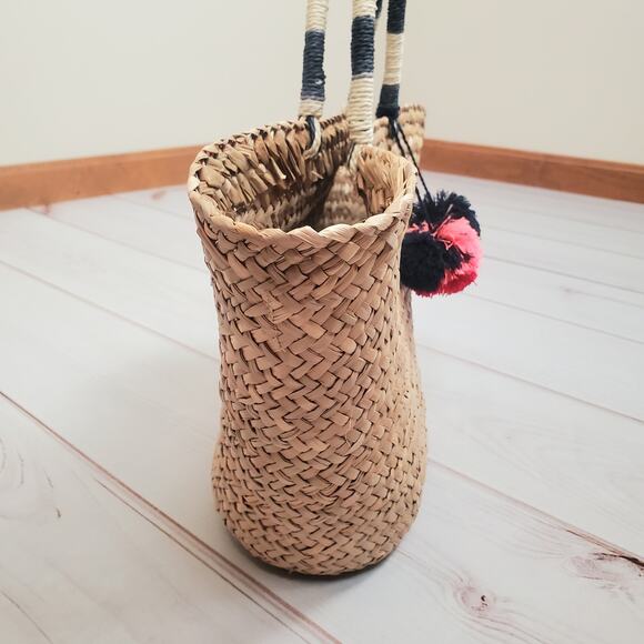 Gap Straw Pom Pom Basket Bag Tan Multi - Picture 9 of 15